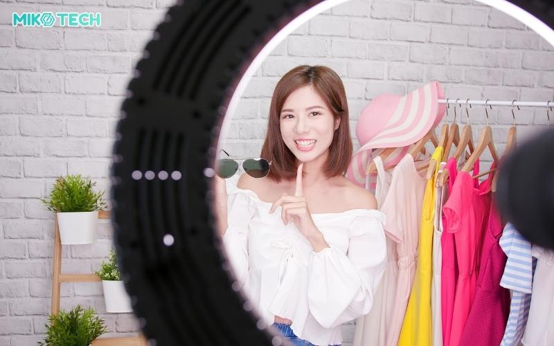 KOC là gì? Phân biệt KOL và KOC trong Marketing 95 booking koc là gì